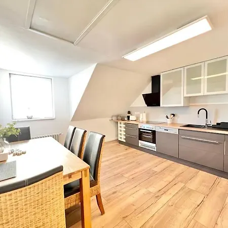 Tolle 2 Naehe Ice アパート ジークブルク